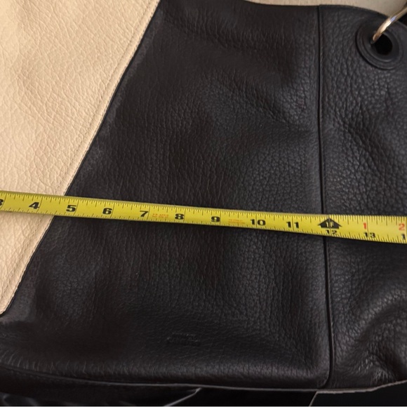 NEW Vince Camuto Black and Cream Leather Shoulder Bag - Picture 8 of 10